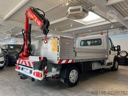 PEUGEOT Boxer 3,0 HDI Fassi Kran M30A.13 *995 kg*1.Hand