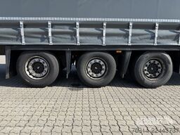 Schmitz Cargobull Curtainsider Mega Getränke