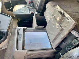 Scania R500 vinYS2R4X20009228433 , RETARDER, Leather s...