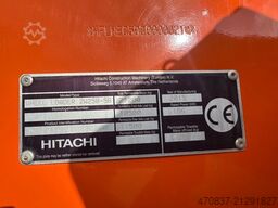 HITACHI ZW250-5B / Waage