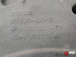 Mercedes Occ bladveerbeugel vooras rechts Mercedes