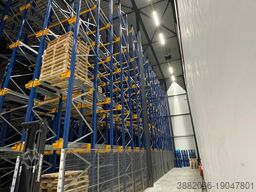Jungheinrich Shuttle stelling