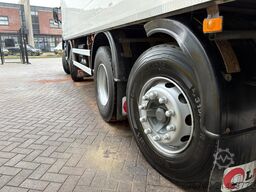 Volvo FM 420 + CARRIER 1250 + 8x2 + euro 5 + LIFT 2.5T