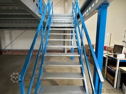 5x10m Lagerbühne , Belastung : 500kg/qm Unterkante: 2,5m , ca. 50qm Systembühne