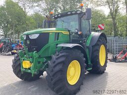 John Deere 6R215