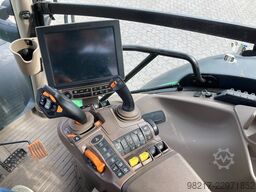 John Deere 6R215