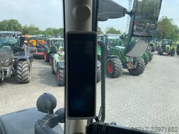 John Deere 6R215