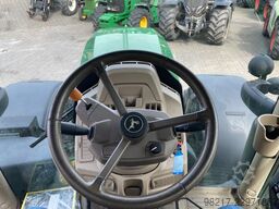 John Deere 6R215