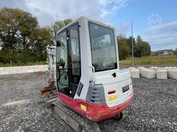 Takeuchi TB 228