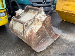 KOMATSU PC210LC-8 Oilquick 2x Schaufeln