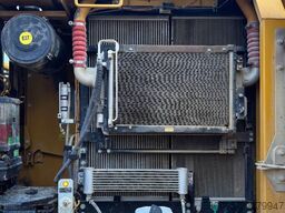 CAT 323 F L      2017