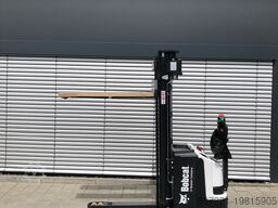 Bobcat BSL16N-7i Lithium Triplex Initalhub