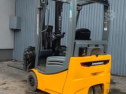 Jungheinrich EFG 213 LI ION 2022y/ 3.3m/ 8561h/ 4v