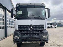 Mercedes-Benz Arocs 2136 A 4x4 Fuel Tank Truck (2 units)