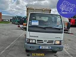 Nissan Cabstar 120cv dc benne