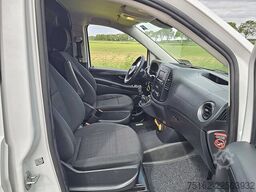 MERCEDES-BENZ VITO 111