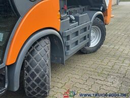 Multicar Tremo X56 Winterdienst Streuer + Besen NUR8568KM