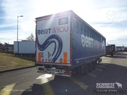 Schmitz Cargobull Semitrailer Curtainsider Mega