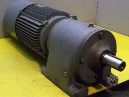 SEW-EURODRIVE R60DT100LS8/2B