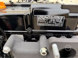 YANMAR 3TNV74F Motor / Unbenutzt / Neuwertig