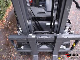 Linde H30D-01 1202 5 HYDR. VALVES! 2 PCS - BRA