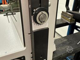 Renz 500 Stanze mit Renz ECL 500 Schliessmaschine