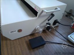 Renz 500 Stanze mit Renz ECL 500 Schliessmaschine