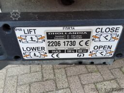 Renault D SERIE 250.14 - ACC. - 05-BTT-5 - BAKWAGEN - L...