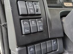 Renault D SERIE 250.14 - ACC. - 05-BTT-5 - BAKWAGEN - L...