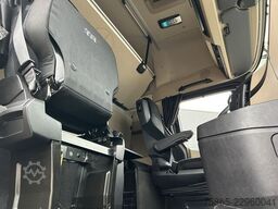 Mercedes-Benz Actros 1845 Gigaspace / Tacho V2 / 371 dkm / Bl...