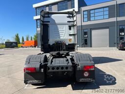 Iveco S-WAY 490 / Intarder / 2x Tank / New Tyres