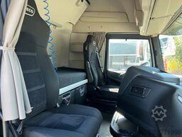 Iveco S-WAY 490 / Intarder / 2x Tank / New Tyres