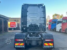 VOLVO FH460 Globetrotter XL I Park ACC 2 Tanks Leder