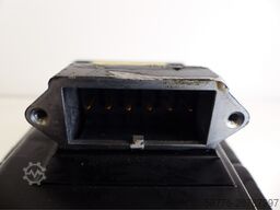 Fanuc A06B-0215-B700 #0100 ohne Drehgeber!  AC Servo Motor SN: C11XF10A7