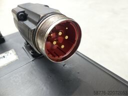 KUKA 1FK7105-5AY81-1YY3-Z S18 Servomotor SN: YFU350414647007
