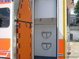 MERCEDES-BENZ 616 D Vario Großraum-RTW Luftfederung *21000 KM*