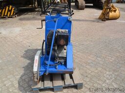  Fastverdini Floor Saw   concrete & asphalt diesel