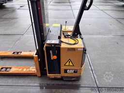 Caterpillar NS1400P 1400kg Stapelaar