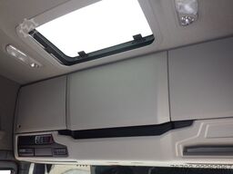 SCANIA R 580 B6x2*4NB Fahrgestell/R-Fhs./Ret./Lenkachse