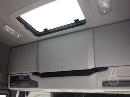 SCANIA R 580 B6x2*4NB Fahrgestell/R-Fhs./Ret./Lenkachse