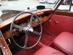 Jaguar Mark V Drophead Coupé