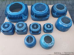 DEMAG in verschidenen Größen