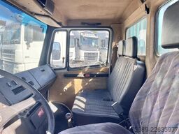 Mercedes-Benz 711 D open truck. 5.10 m long cargo, 3 seats. V...