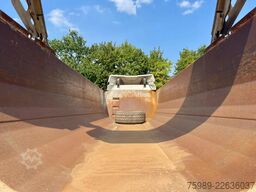 Fruehauf STEEL CHASSIS,  DUMPER!   Full spring!  TOP con...