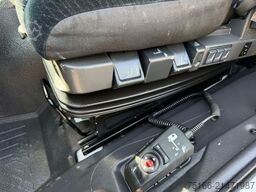 MERCEDES-BENZ ATEGO 824 L Koffer 6,1 m LBW 1.5 to.*KLIMA+AHK