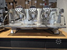 Faema (Gruppo Cimbali) President GTI A/3 (3Gruppig)