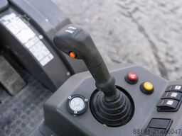 Ausa C 251 H x4