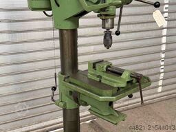 ADAM D 32