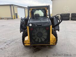 John Deere 320G