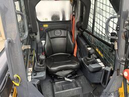 John Deere 320G